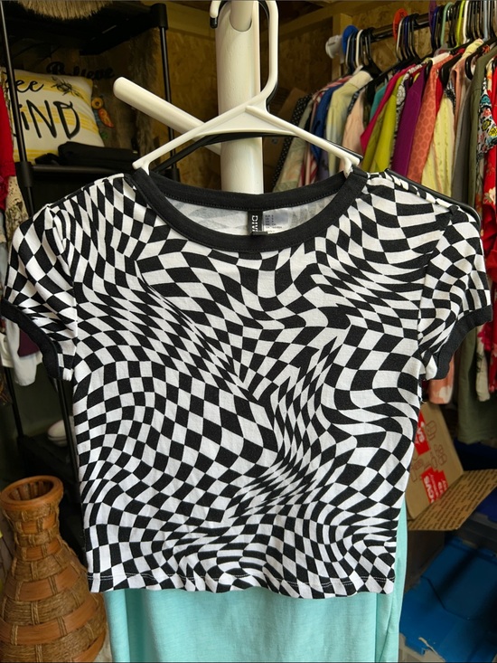 Divided Tops - Divided Black & White Optical-Check Warp Crop Top Size S